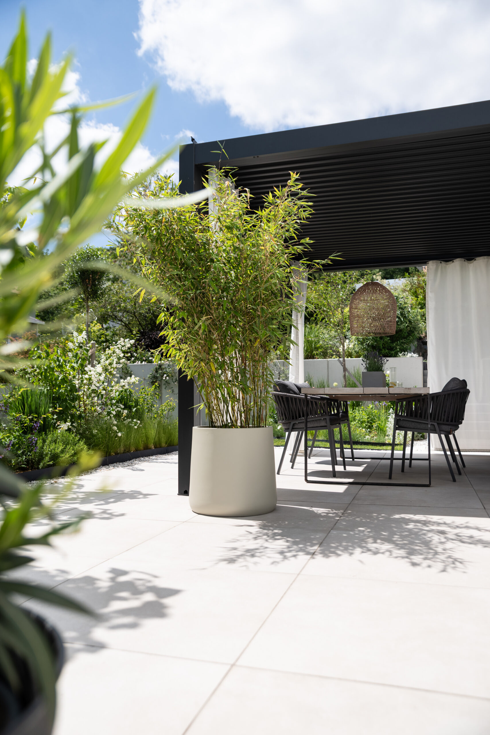 outdoor shooting vivanno blumentöpfe